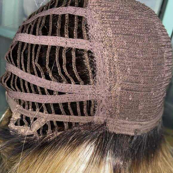 Hairdo Short Synthetic Wig Preowned - Picture 7 of 8